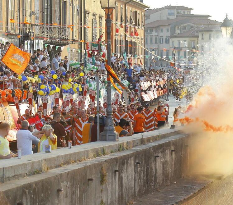 Una passata edizione del giorco del ponte