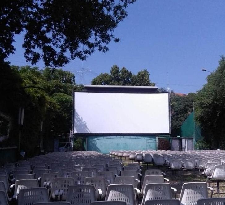 Modena Supercinema estivo, si parte tra le proteste «Perso tutto giugno»