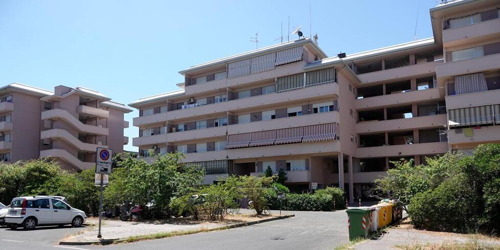Il condominio del quartiere Varignano dove si è verificato l’incidente (Foto Paglianti)