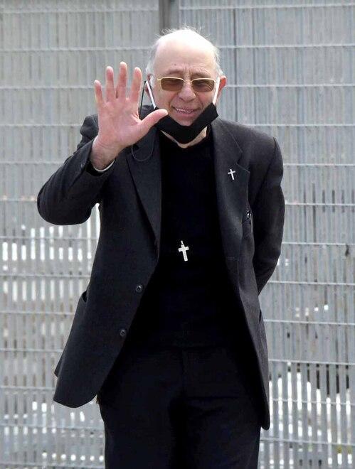 Don Raffaello Piagentini, classe 1938 è da 36 anni il parroco del Duomo di Carrara