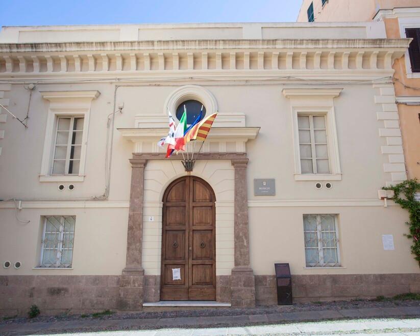 Alghero, il Consiglio approva il rendiconto: pioggia di euro per il decoro urbano 