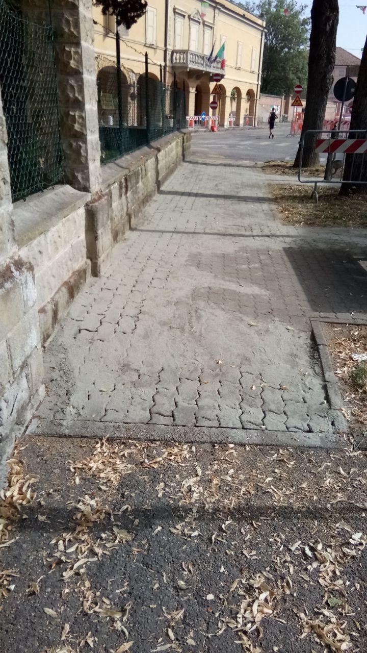 A Campagnola con i fondi statali si rifanno i marciapiedi e una nuova ciclabile