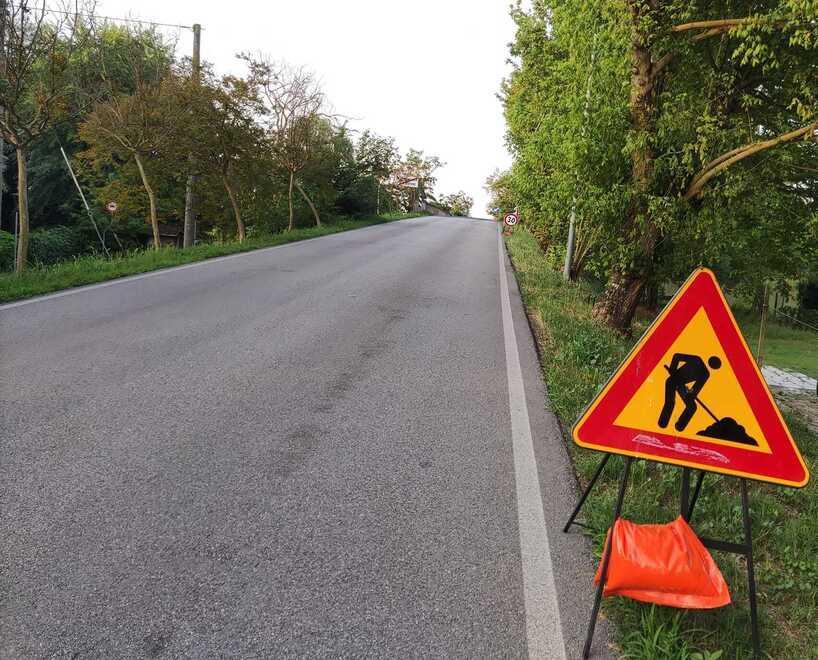 Sabbioncello con il ponte chiuso: «Quando finirà l’isolamento?» 