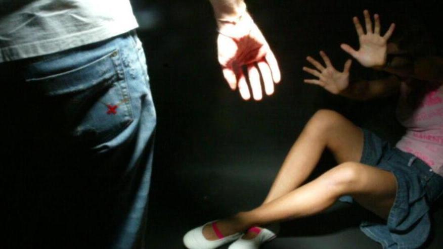 Violentata dall’amico di famiglia: «Come aver trovato un mostro»