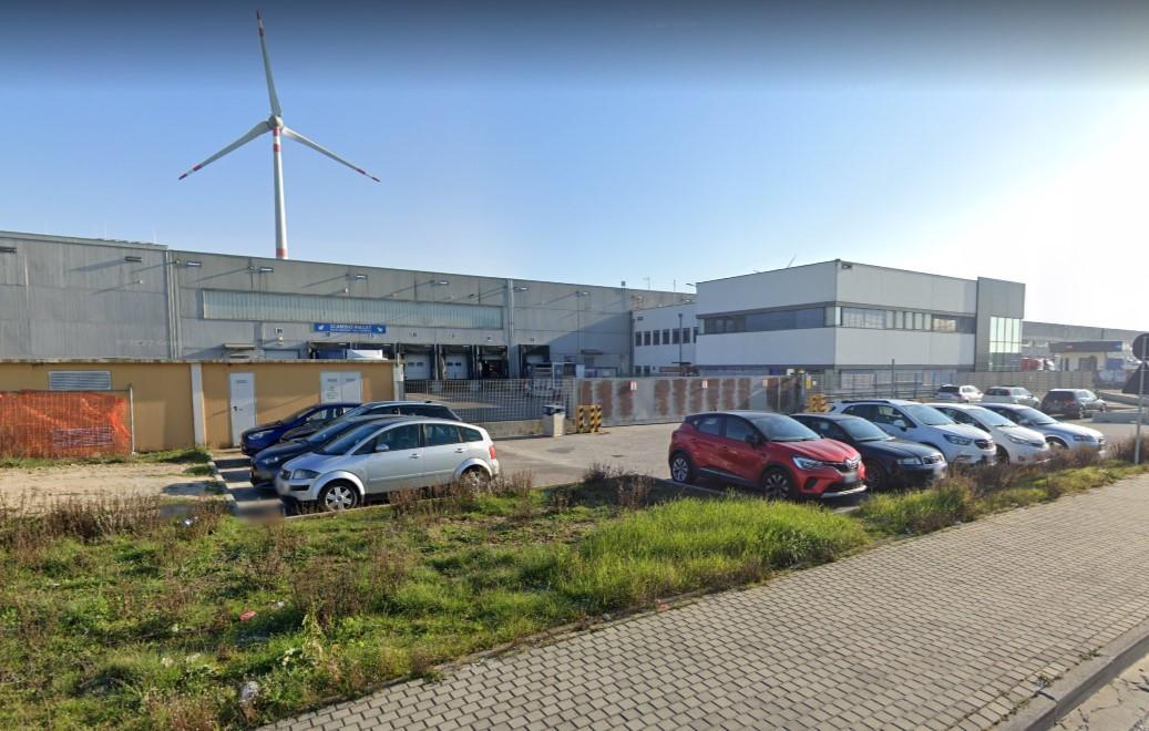 Il magazzino della Lidl dove gli addetti, i preparatori merce e i carrellisti andranno a lavorare una volta assunti