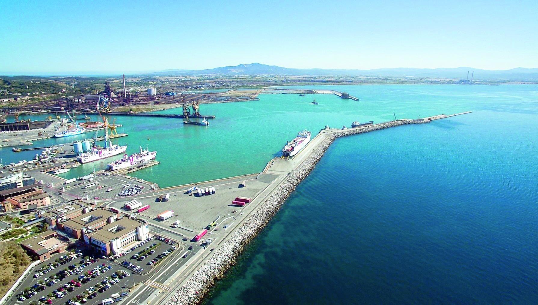 Giani: «Firmo per il rigassificatore di Piombino solo se viene garantita la sicurezza» 