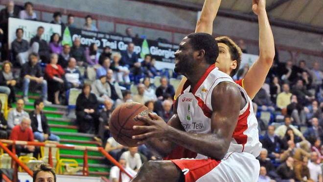 Bobby Jones mattatore bentornato Gurini