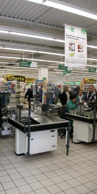 Supermercato aperto grazie ai precari 