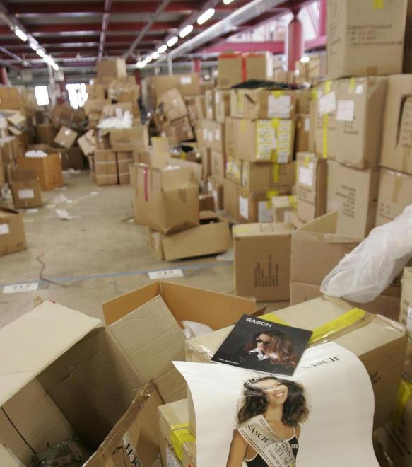 Un milione di vestiti in vendita alla Sasch 