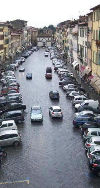 Parcheggi in centro a 30 centesimi per 15 minuti di sosta 