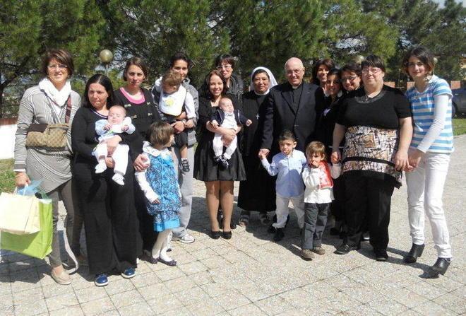 L’impegno verso donne e bambini 