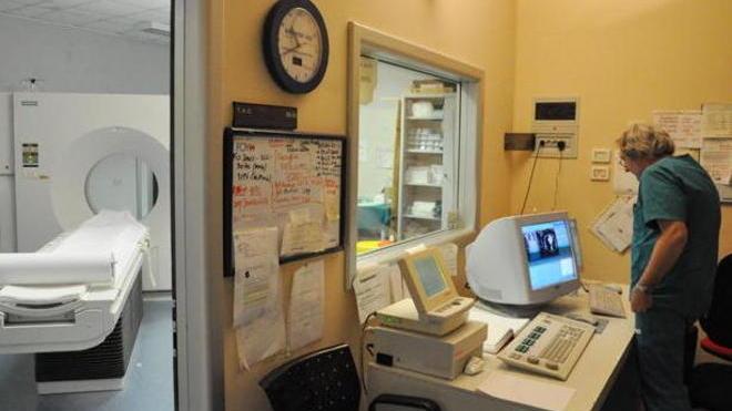 La chirurgia sotto esame della quarta commissione