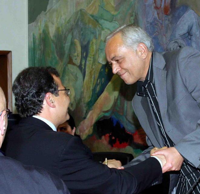 Sfiducia al sindaco, Lunardini resiste 