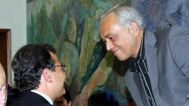 Sfiducia al sindaco, Lunardini resiste