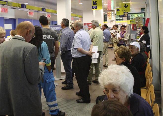Sistema in tilt, alle poste lunghe file e niente pensioni 