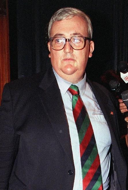 Borghezio (Lega) a Monti: «Vendiamo la Sardegna»