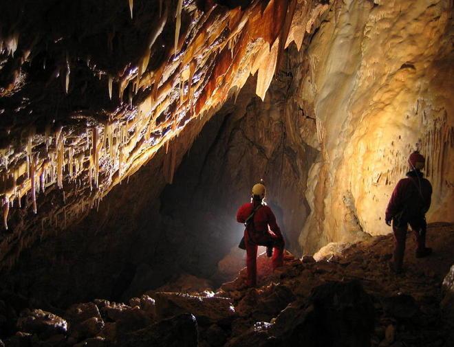 «Nascondere un corpo? Facile in grotta» 