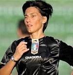 Fischietto donna per Reggina-Viareggio: per le zebre è il primo arbitro rosa