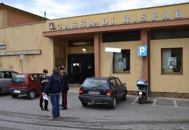 Con le armi fanno ostaggi arrestati dopo il colpo 