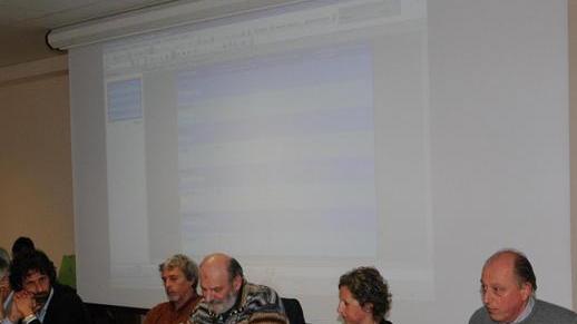 Sì all’acqua pubblica, ma con i conti in pari Parola di candidati