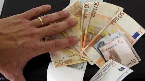 I soldi dei clienti nelle corse dei cavalli