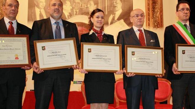 Civica onorificenza del Colle etrusco per i 40 anni Fisar