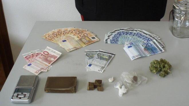 Giovane arrestato con l’accusa di spaccio