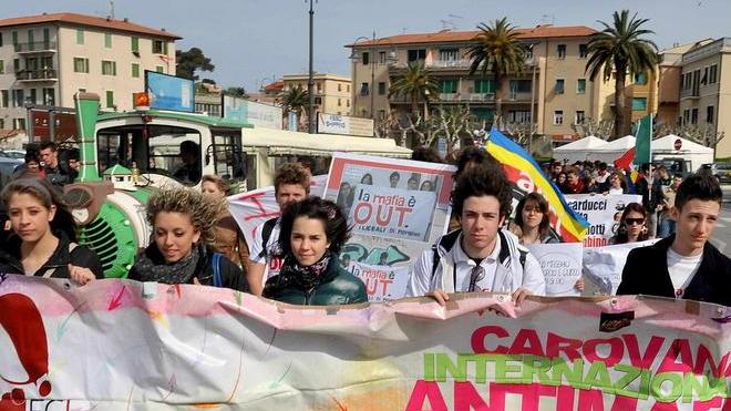 Una sfilata antimafia legata ai ricordi dei giovani dell’Isis
