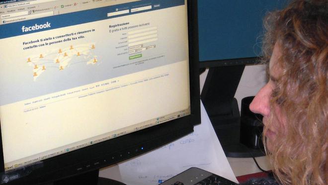 Virus manda in tilt i computer Comune vieta Facebook in ufficio 