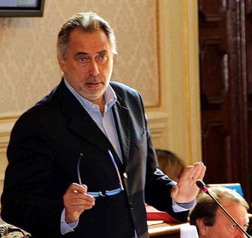 Cosimi promette: «Già troppe tasse, niente Imu-bis» 