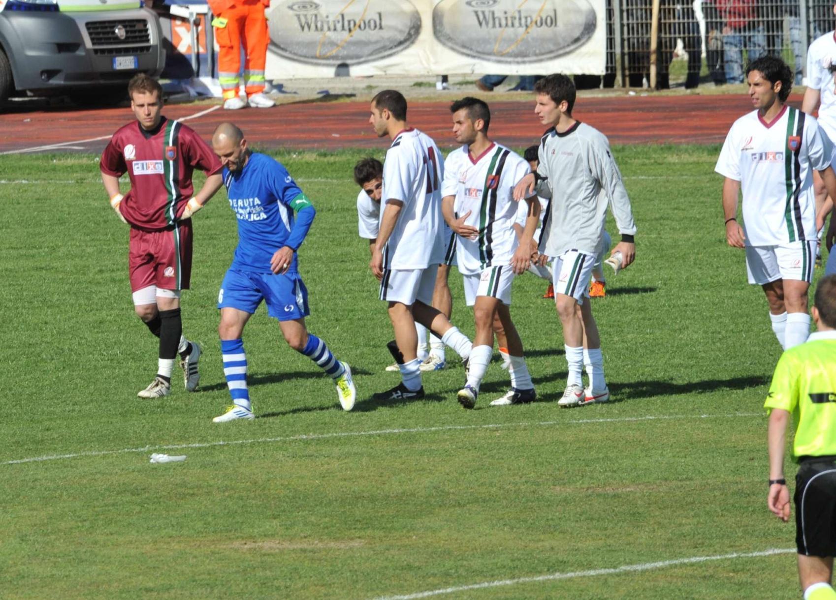 Il Pontedera si ferma sul 2-2, la festa-promozione è rimandata 