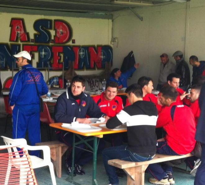 Aggiungi un posto a tavola c’è un avversario in più 