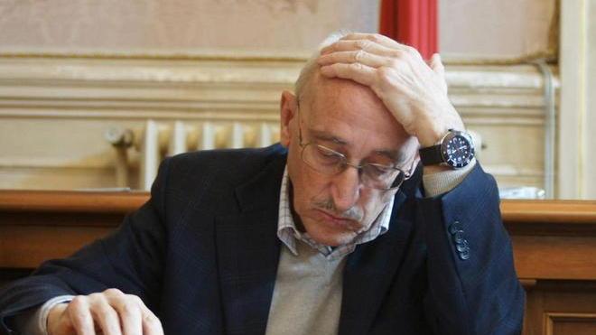 Il Pd fa fuori l’assessore Cantù