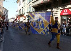 Disfida tra i rioni di Porta Raimonda 