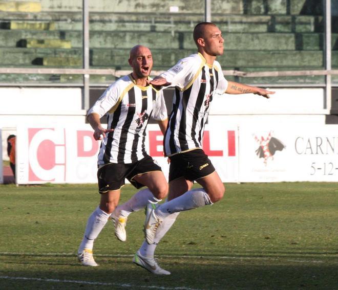 Viareggio, beffa rosa dagli undici metri 