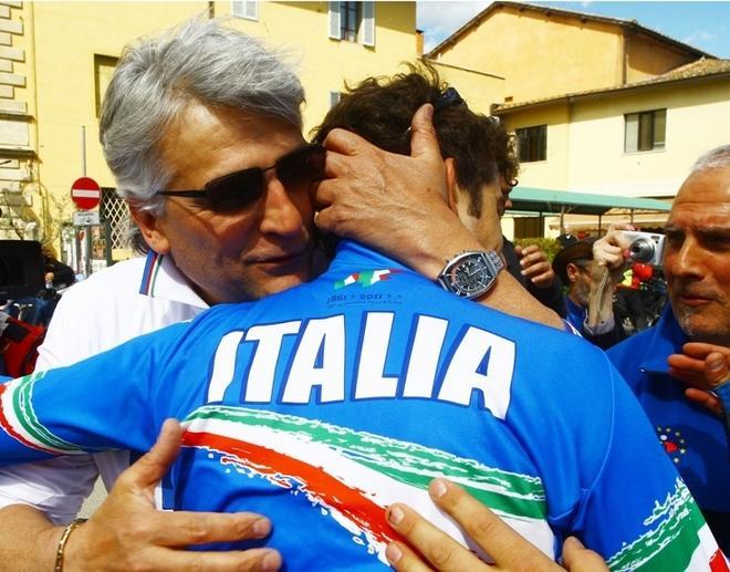 Trionfa Aru e dice grazie a Bongiorno 