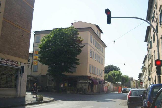 Mendicante finto invalido guarisce all’arrivo del 113 