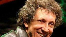 Eugenio Bennato in piazza per cantare la Liberazione