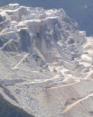 “Marpioni del marmo?» L’ira di Assindustria 
