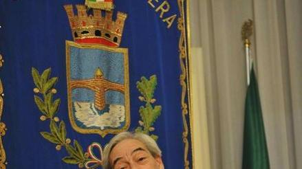 È' morto il professor Stefano Bertelli: aveva insegnato per oltre 30 anni ed era uno dei personaggi più conosciuti della vita culturale cittadina