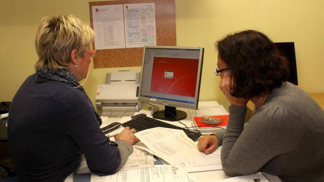 Imu, parte l’assalto ai patronati valanga di pratiche già in coda