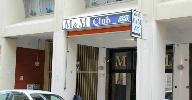Ladri al circolo, 5 slot svaligiate 