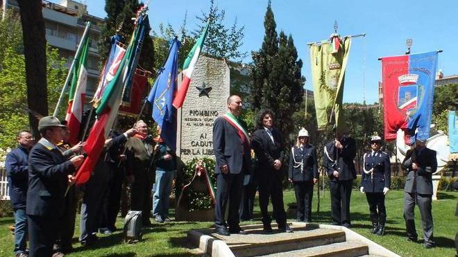 Festa della Liberazione, tanti al corteo e alla cerimonia