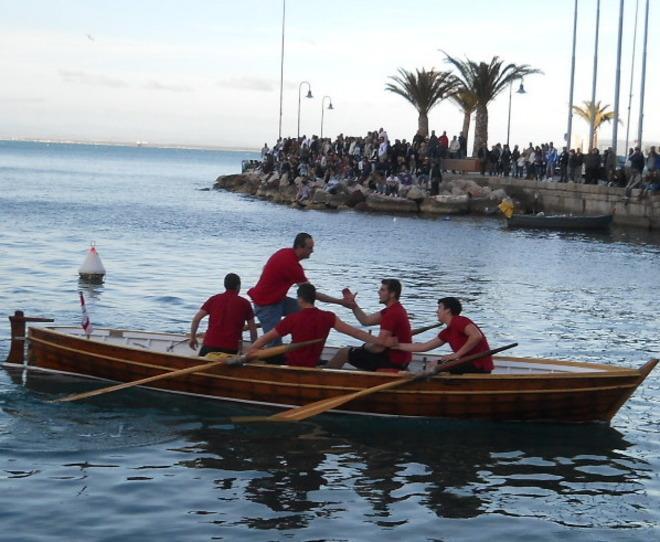 In gara gli studenti del Nautico, vince il rione Croce
