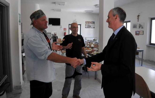 Un attestato di benemerenza ai volontari 