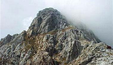 Salvato l'alpinista livornese bloccato sulle Apuane 
