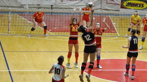 Volley, Cecina per la storia il Rosignano per la gloria