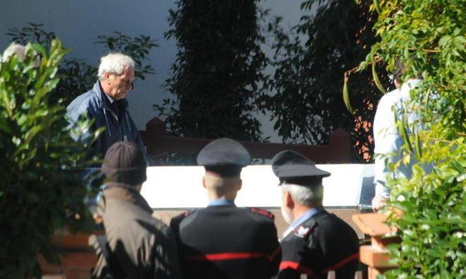 Già celebrati i funerali dell’anziano suicida