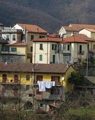 Maxi colpo nel magazzino di Gaia 