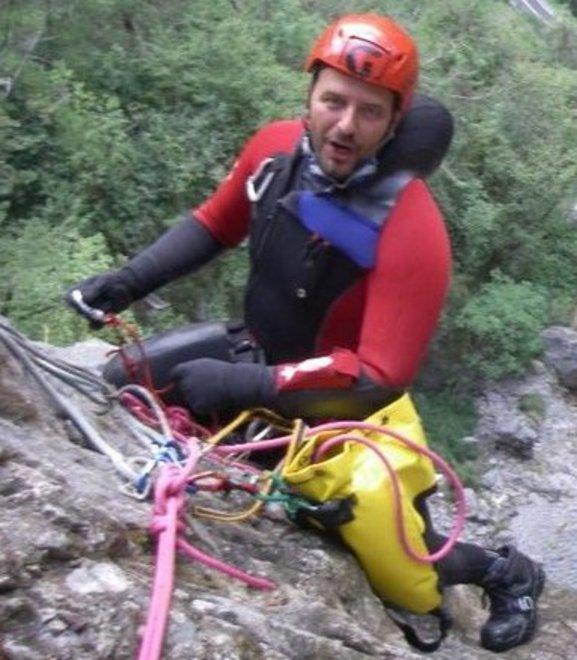 Insieme al Gruppo speleologico per imparare il torrentismo 
